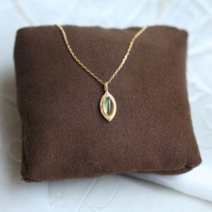 Japanese – style Vintage Green Crystal Gold – plated Collarbone Chain