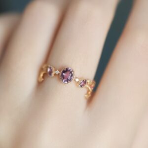 Lavender Elegance: French – Inspired Amethyst Vine Ring for Everyday Luxury