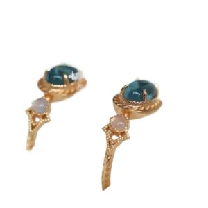 Lonely Island London Blue Topaz Ring｜Luxury Social Media Trend